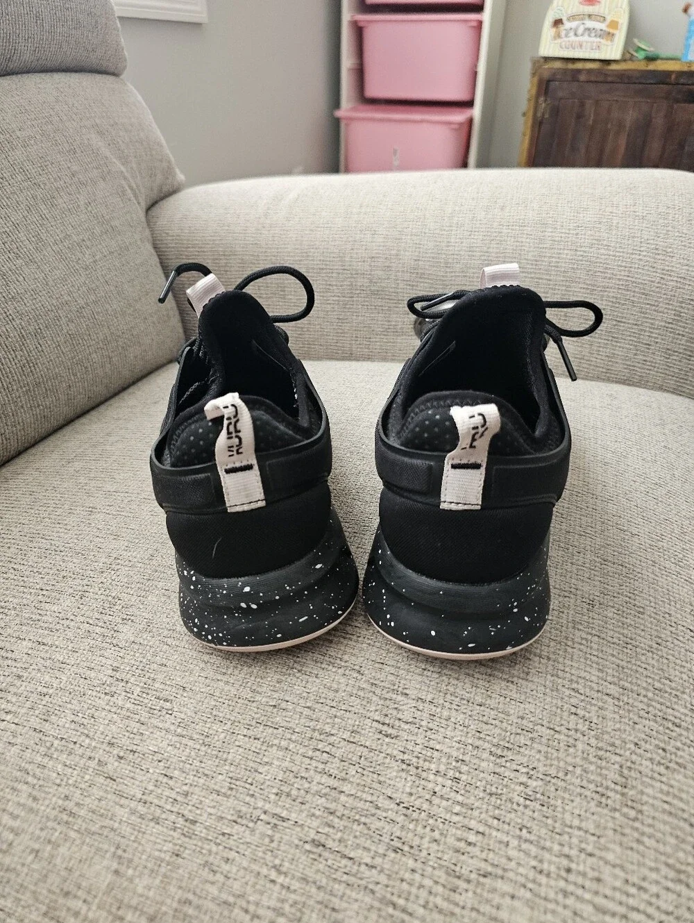 KURU ATOM Sneakers Size 9.5